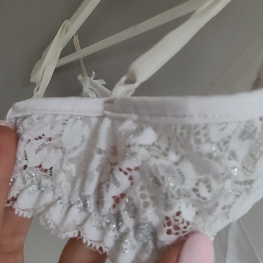 Coquette White Lingerie Bra - Picture 2 of 8